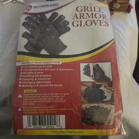 NIB One Size Grill Armor Gloves - Picture 15 of 16